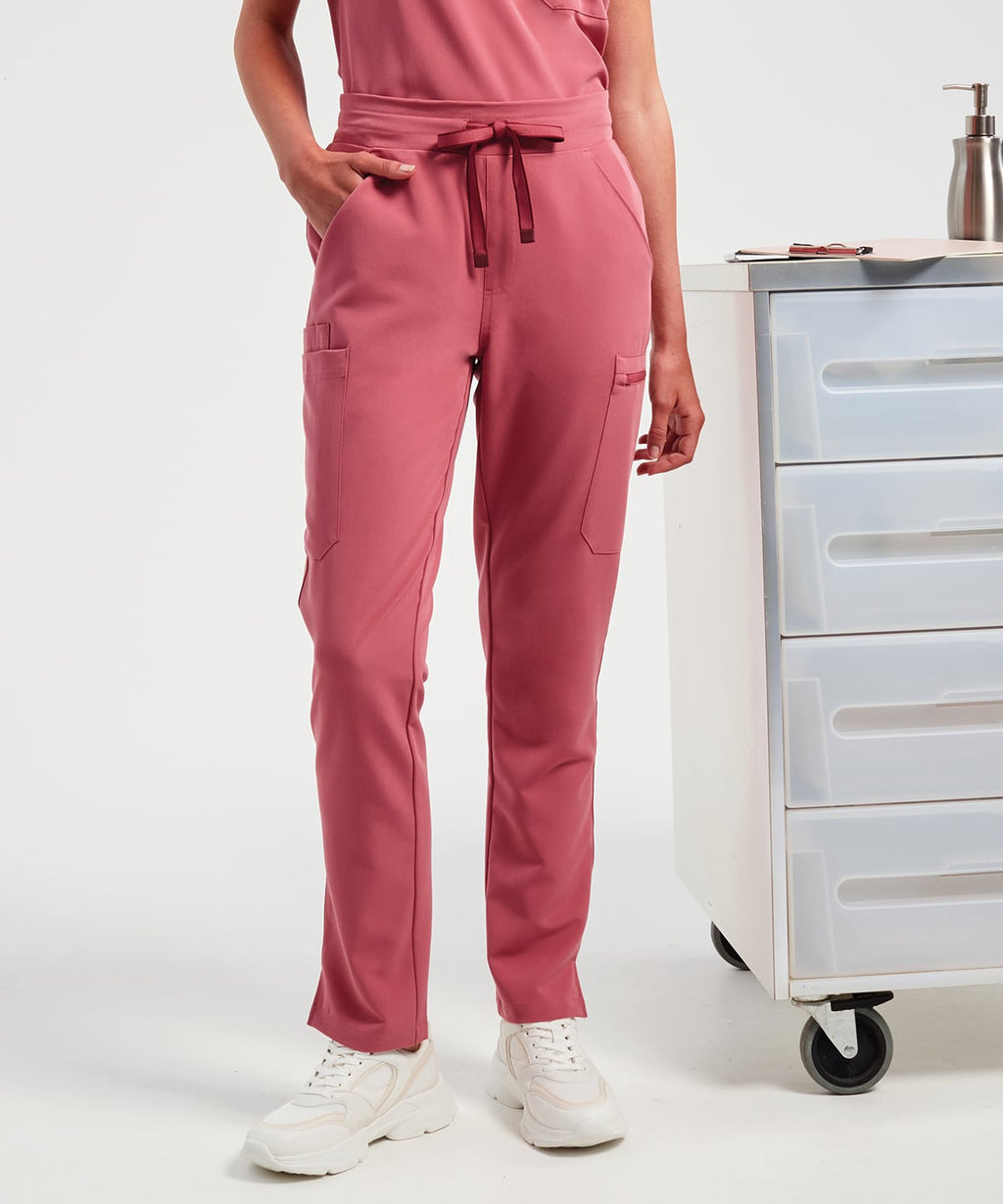 Women’s Relentless Onna-stretch cargo pants NN600