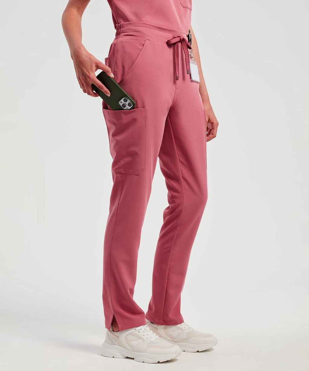 Women’s Relentless Onna-stretch cargo pants NN600